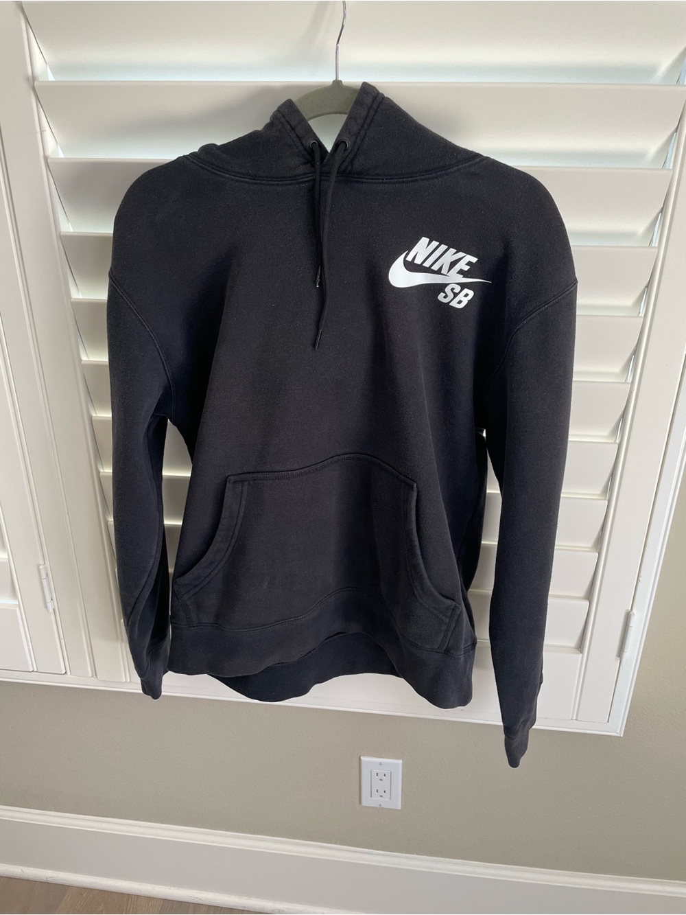 Nike SB Fleece Pullover Hoodie Mens XS Skateboarding Black CW7064-010